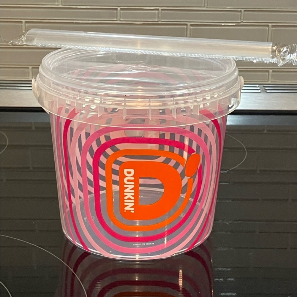 Dunkin Donuts 48oz refillable drink bucket with straw